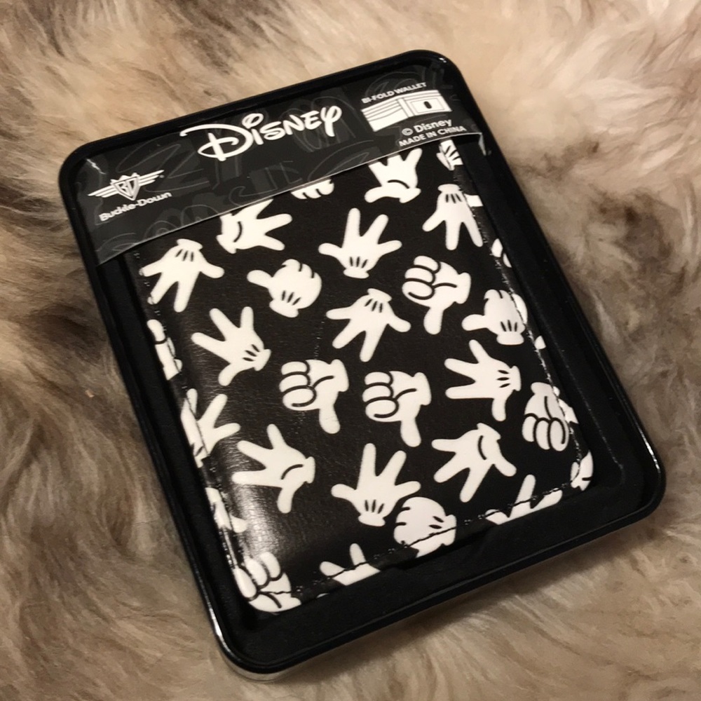 Buckle Down Men’s Wallet - Disney Mickey Mouse